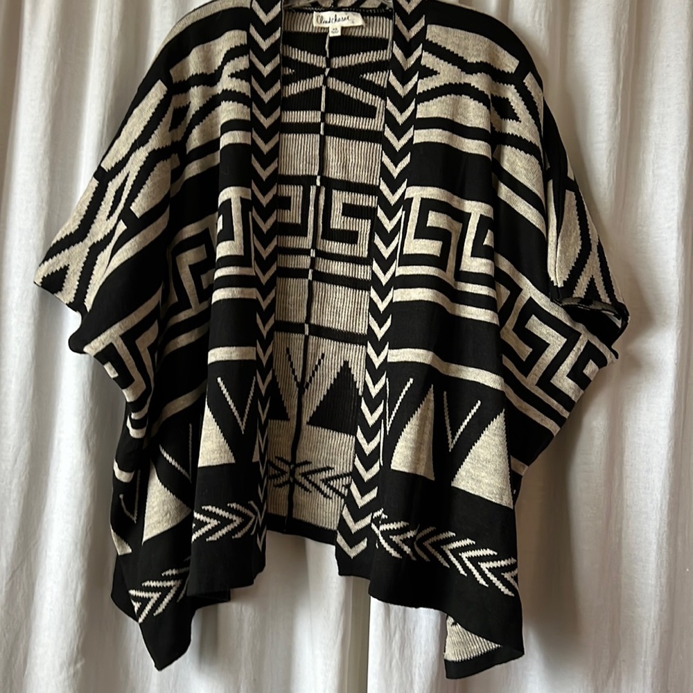 Women’s Cloud Chaser size XS oped cardigan.